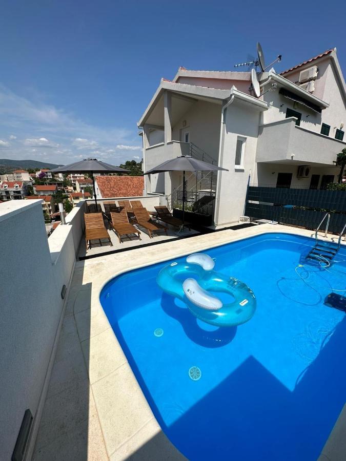 טרוגיר Villa Milena Sweet Apartment-With A Pool מראה חיצוני תמונה
