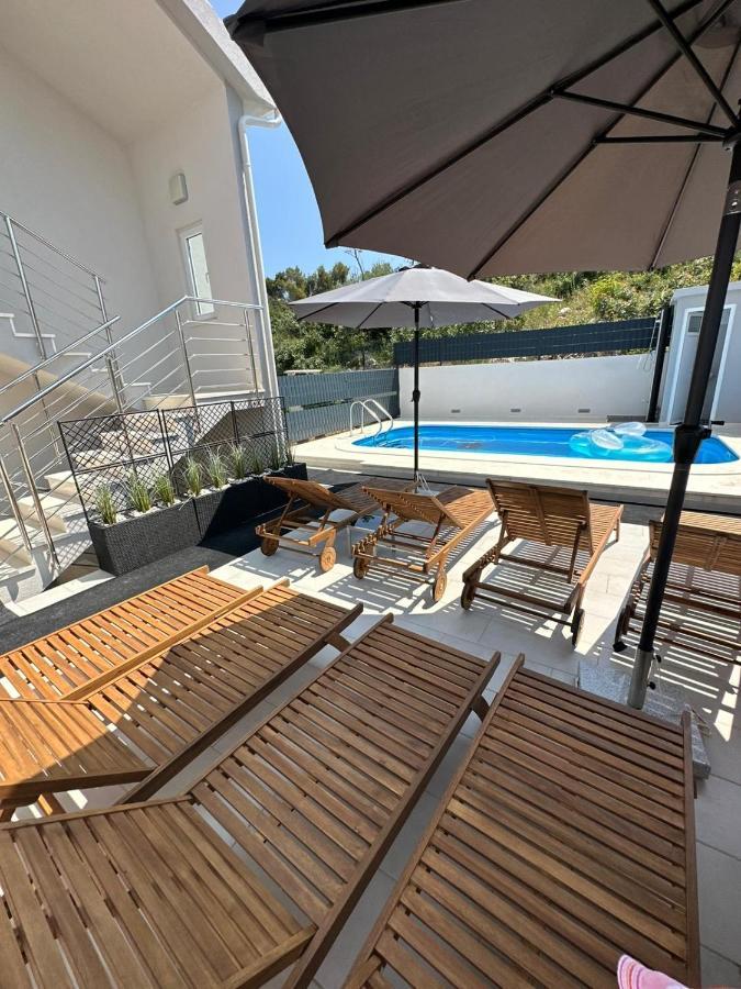 טרוגיר Villa Milena Sweet Apartment-With A Pool מראה חיצוני תמונה