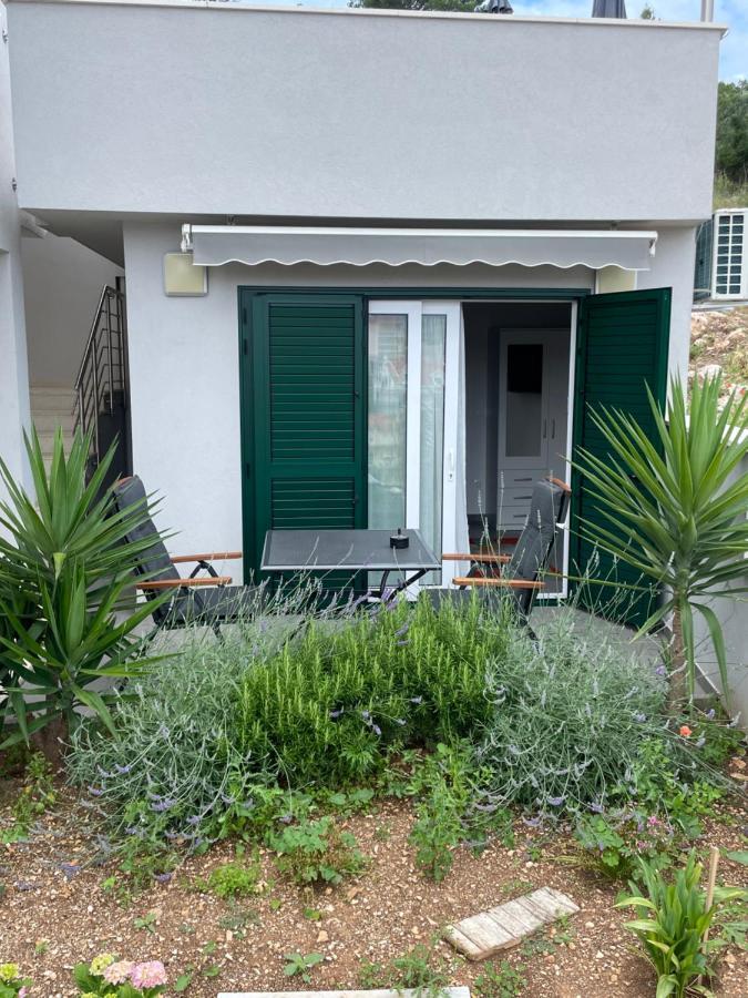 טרוגיר Villa Milena Sweet Apartment-With A Pool מראה חיצוני תמונה